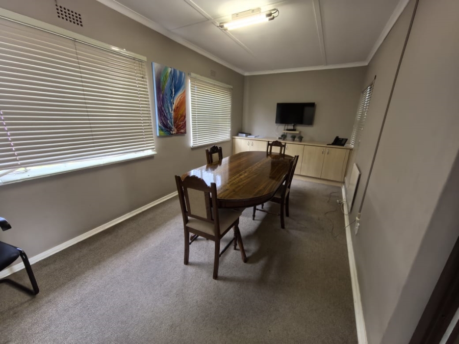 5 Bedroom Property for Sale in Labram Northern Cape